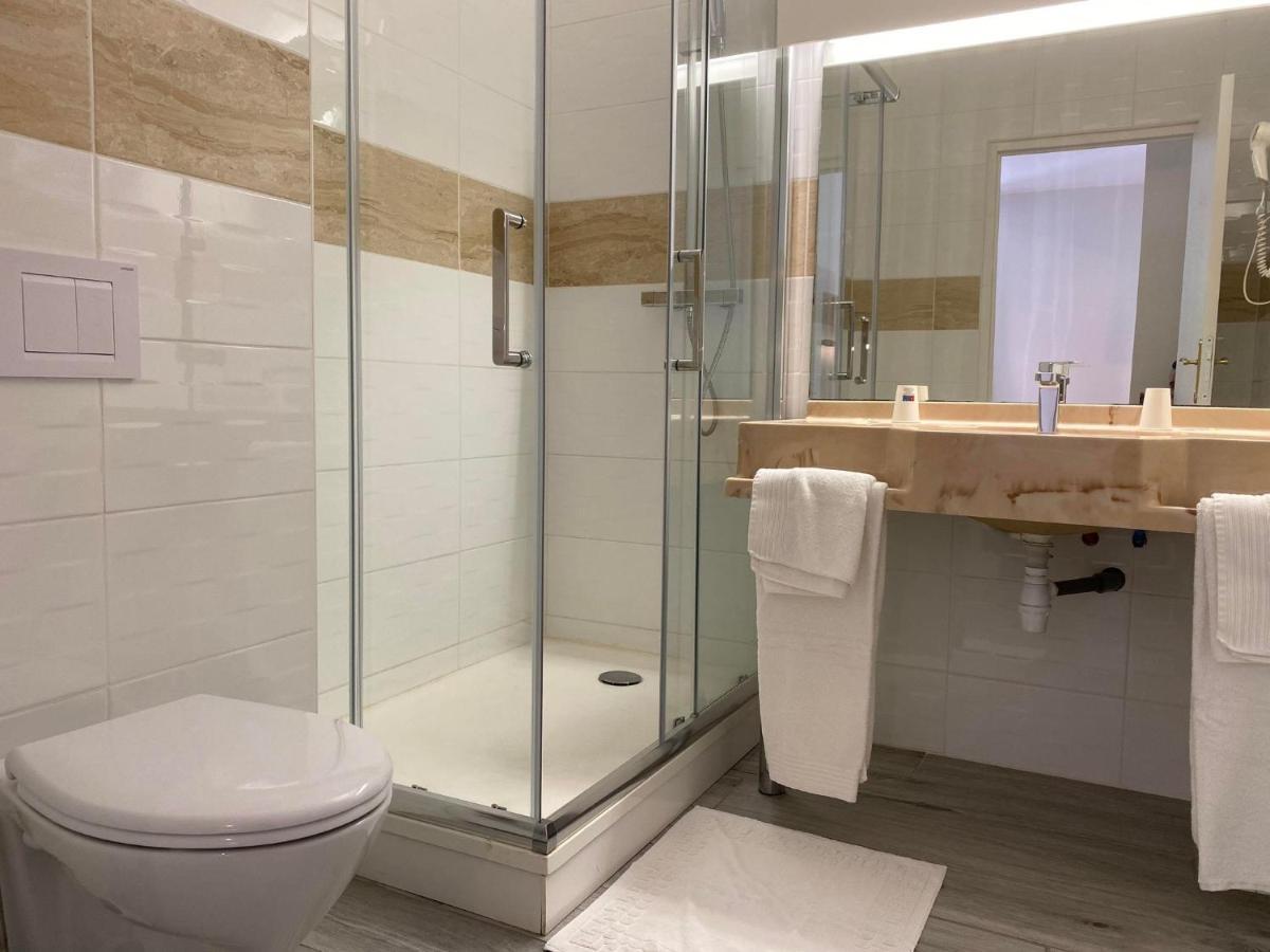 L'Aventure Hotel Morcenx Eksteriør billede